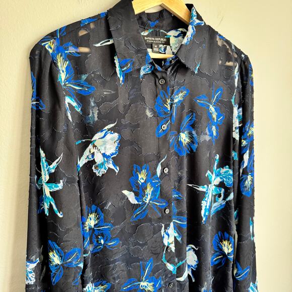 Banana Republic Women's Button Top Medium Floral Sheer Dark Romantic Whimsigoth - Picture 5 of 12